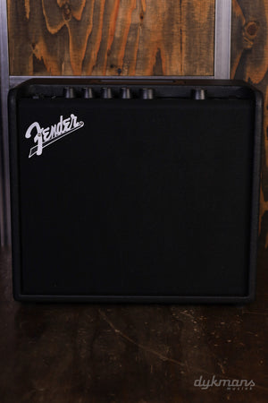 Fender Mustang LT25 Black