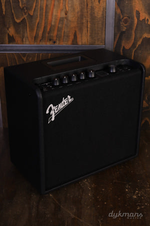 Fender Mustang LT25 Black