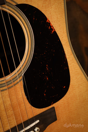 Martin D-28
