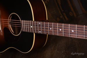 Gibson Custom 1942 Banner J-45 Reissue Vintage Sunburst