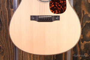 Larrivee LV-03R Recording Series