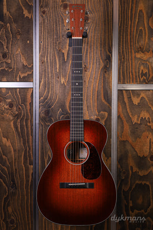 Martin 00-DB Jeff Tweedy #384 PRE-OWNED!