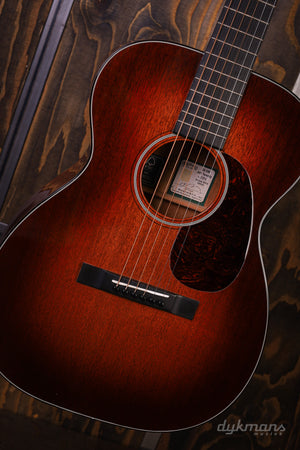 Martin 00-DB Jeff Tweedy #384 PRE-OWNED!