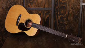 Martin 000-18