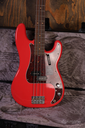 Fender Limited Edition Vintera II Road Worn '60s Precision Bass Fiesta Red