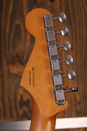 Fender Limited Edition Vintera II Road Worn '60s Stratocaster Sonic Blue