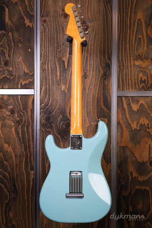 Fender Eric Johnson Signature Stratocaster Tropical Turquoise