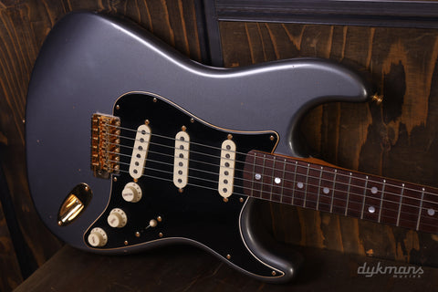 Fender Custom Shop Limited Edition 1965 Dual-Mag Stratocaster Journeyman Relic Charcoal Frost Metallic