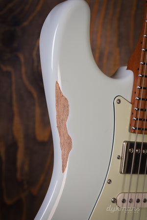 Suhr Ian Thornley Classic S Antique Sonic White