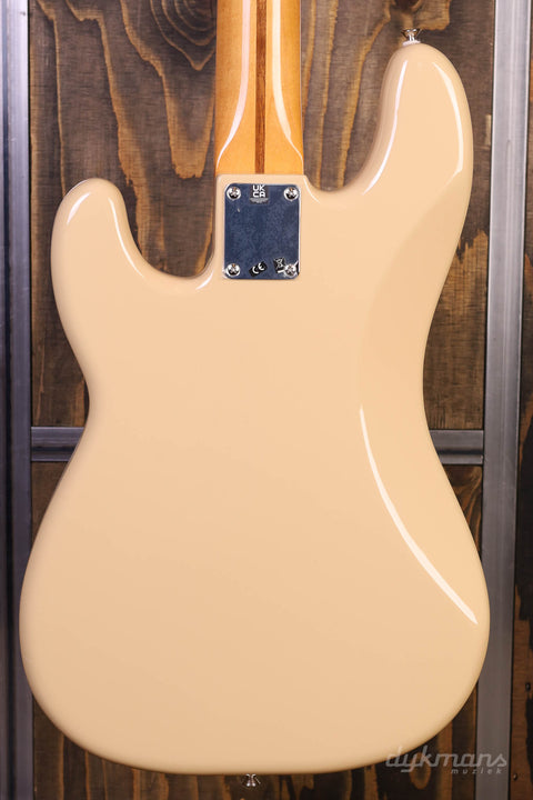 Fender Vintera II Precision Bass Desert Sand