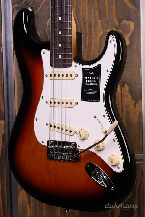 Fender Player II Stratocaster 3-Color Sunburst