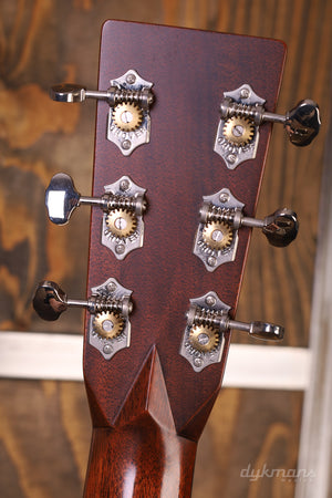 Martin OM-28E Reimagined.