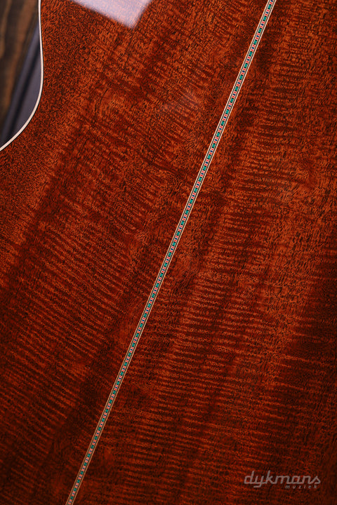 Martin Custom Shop 00-14 Flamed Mahogany