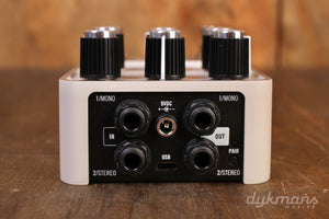 Universal Audio UAFX Astra Modulation Machine