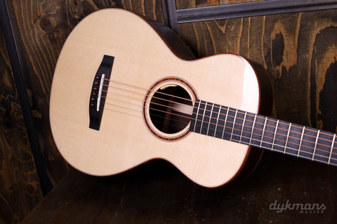 Lakewood C-32 Custom