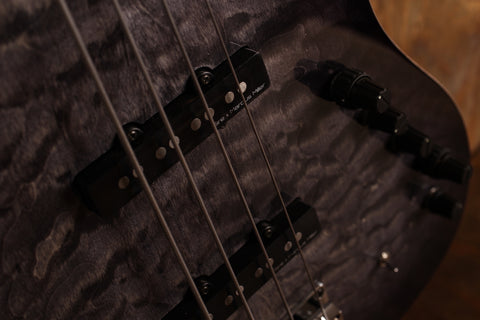 Sire Marcus Miller V9 S4F/TB fretless 