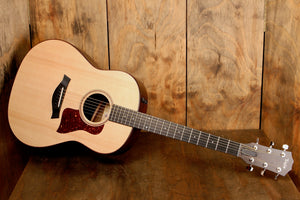 Taylor American Dream AD17e Natural