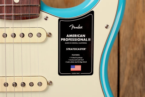 Fender American Pro II Strat MBL