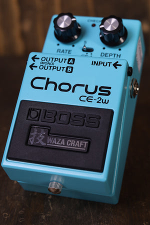 BOSS CE-2W