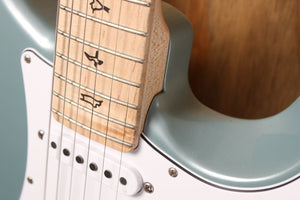 PRS Silver Sky Maple Polar Blue