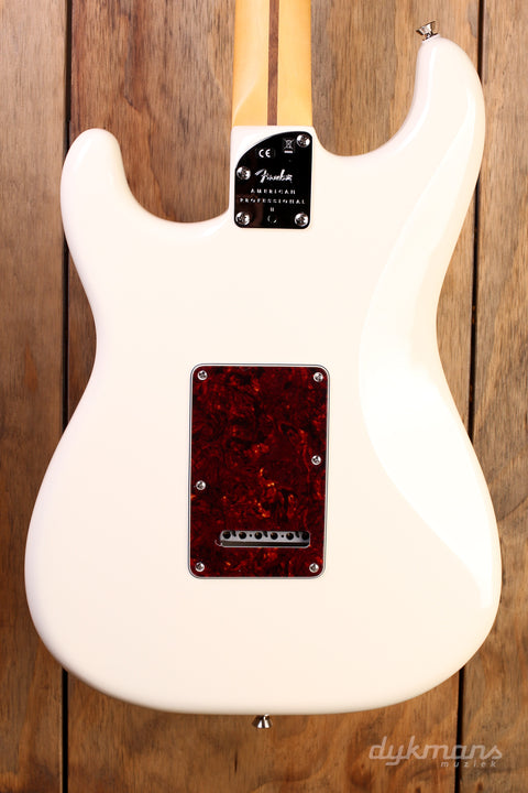 Fender American Pro II Strat Olympic White (B-stock)